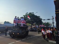 Benyamin Davnie dan Pilar Saga Hadiri HUT RI ke-80 dengan Konvoi Tank Scorpion