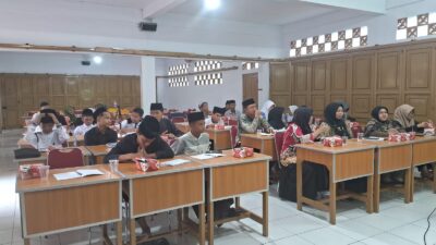 Pelatihan Tahsinul Quran meriahkan Milad ke-120 Pesantren Suryalaya, tingkatkan kualitas bacaan Al-Quran santri dan masyarakat.