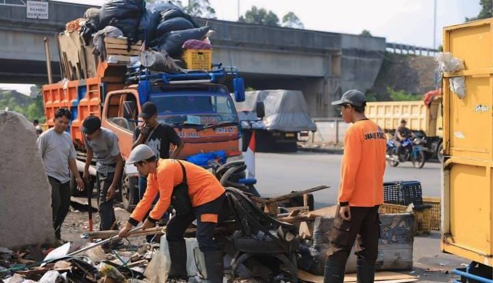 Puluhan TPS Liar Ditertibkan, DLH Ajak Masyarakat Jaga Kebersihan Kota Tangerang