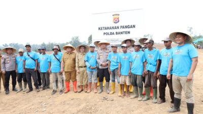 Polda Banten tanam jagung serentak 724 hektar di Lebak guna perkuat ketahanan pangan nasional dan optimalkan lahan produktif.
