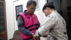 Kejari Kabupaten Tangerang menetapkan pegawai bank Himbara sebagai tersangka korupsi kredit dengan modus tempilan dan topengan.