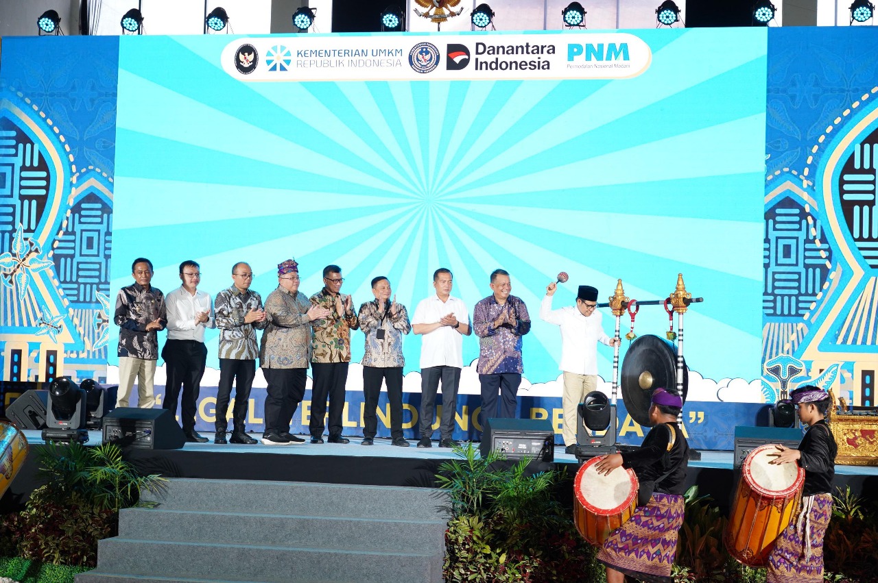 PT Permodalan Nasional Madani (PNM) menjadi host untuk Festival Kemudahan dan Pelindungan Usaha Mikro yang diselenggarakan di GOR Tambora Poltekpar, Lombok Tengah, Nusa Tenggara Barat. Kamis (18/09/2025)