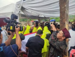 Zetro Leonardo Purba Dimakamkan di Tangsel, Kemenlu: Dedikasi Beliau Jadi Inspirasi