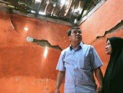 Program Bedah Rumah Pemkab Tangerang, Warga Kresek Terharu Dapat Bantuan dan Umrah