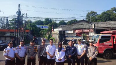 Dishub Tangsel uji coba rekayasa lalu lintas di Pamulang dengan sistem satu arah dan pengaturan lampu, arus kendaraan lebih lancar.
