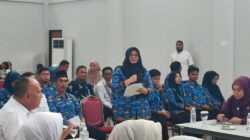 SRMA 33 Tangsel ungkap alasan 9 siswa mundur, mulai dari faktor psikologis, sosial, hingga kecanduan rokok yang jadi tantangan sekolah.