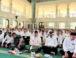 Bupati Maesyal Rasyid Pimpin Istigasah Bersama Masyarakat di Masjid Agung Al-Amjad