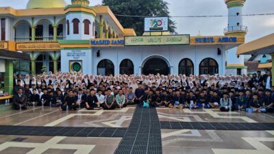 Ratusan mahasiswa baru IAILM Suryalaya ikuti talqin zikir, ziarah, ngaras, hingga Sidang Senat Terbuka di Pesantren Suryalaya.