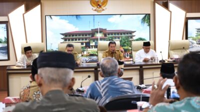 Bupati Tangerang silaturahmi dengan ulama dan tokoh agama, bahas kondisi bangsa serta rencana doa bersama demi keamanan daerah.