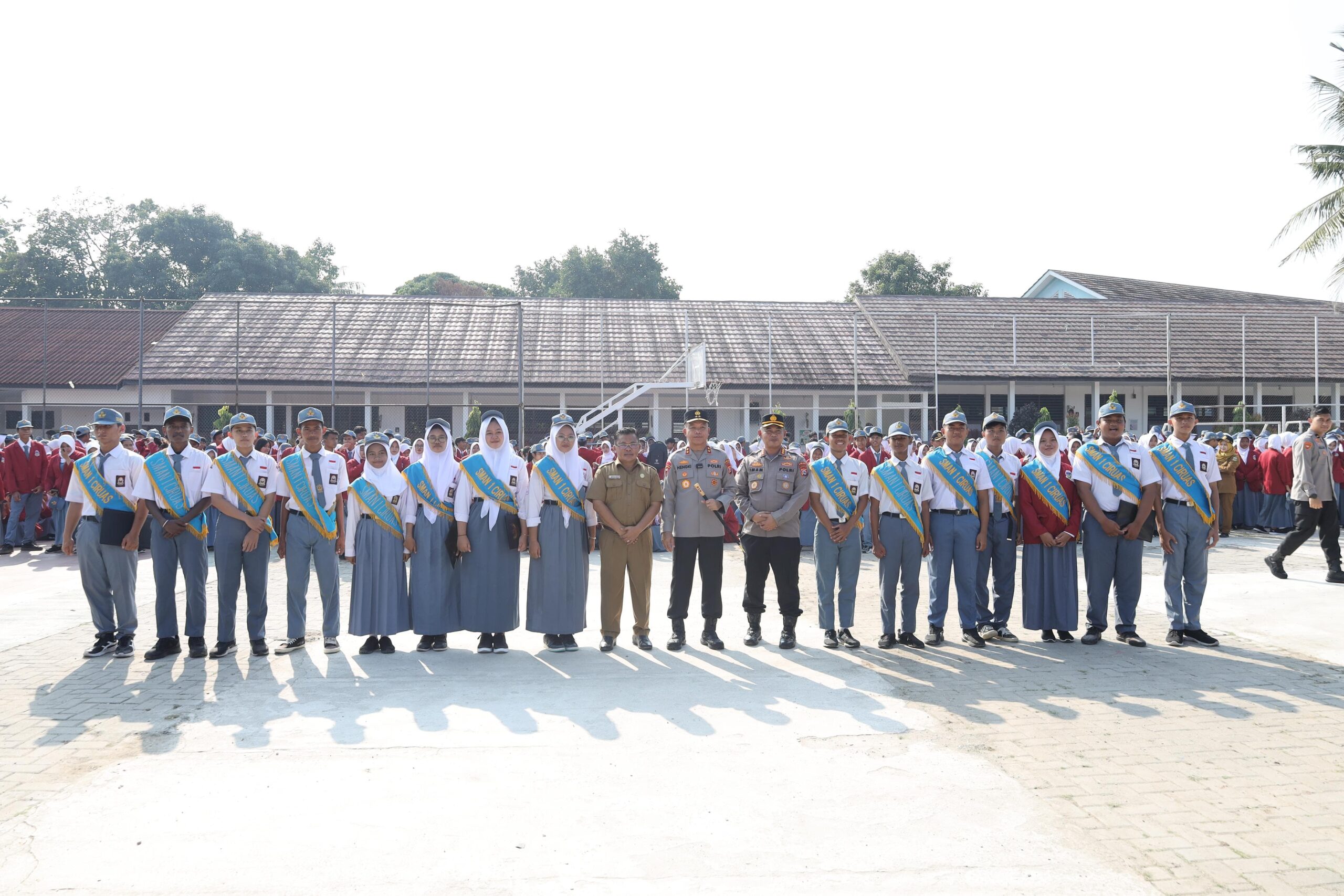 Upacara Serentak SMA/SMK se-Banten, Kapolda Hengki Tekankan Bahaya Narkoba dan Kenakalan Remaja