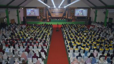 Ratusan mahasiswa IAILM Suryalaya diwisuda dengan pesan moral dan spiritual TQN, siap mengabdi untuk umat dan bangsa.