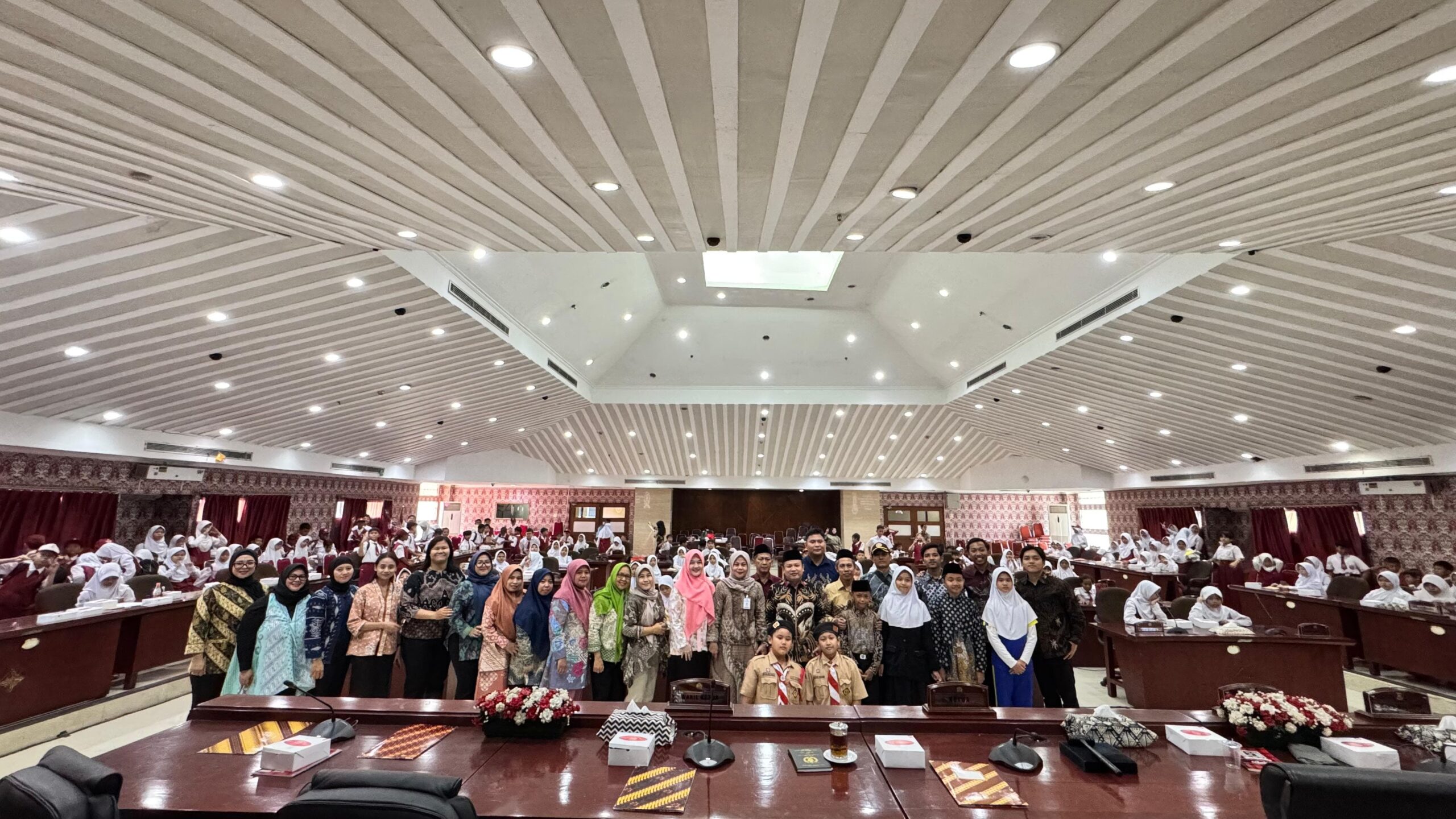 Siswa SDN Pinang 2 Simulasi Jadi Anggota DPRD Kota Tangerang