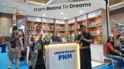 Dari Lereng Gunung ke Panggung Nasional, PNM Harumkan Inacraft 2025 dengan Wangi Kopi Sembalun.