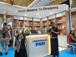 Dari Lereng Gunung ke Panggung Nasional, PNM Harumkan Inacraft 2025 dengan Wangi Kopi Sembalun.