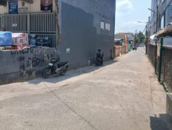 Warga Teluknaga Hadang Mobil Hotmix, Proyek Gedung Nangka Mandiri Terhambat