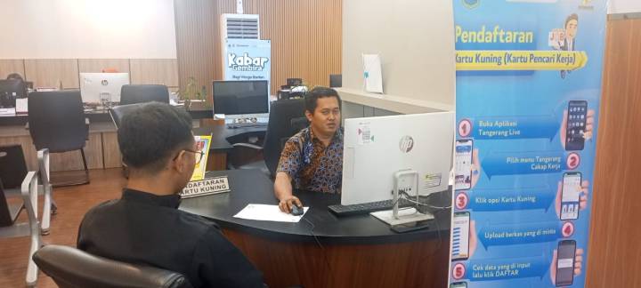 Proses pembuatan Kartu Kuning di Kota Tangerang kini cepat dan efisien, cukup 5–10 menit di Mal Pelayanan Publik.