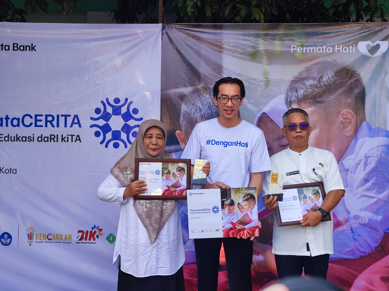 Permata CERITA edukasi literasi keuangan anak, didukung Employee Volunteer Permata Bank di Tangerang Selatan.