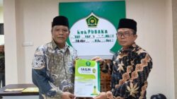 Fakultas Dakwah IAILM Suryalaya menarik 17 mahasiswa PPL dan menandatangani MoU dengan empat KUA Tasikmalaya-Ciamis untuk perkuat kolaborasi.