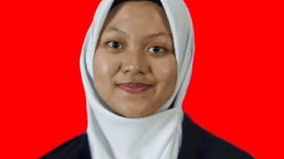 Membaca ulang Plato: fondasi filsafat Barat, teori bentuk, jiwa, negara ideal, pendidikan, dan relevansinya bagi dunia modern.