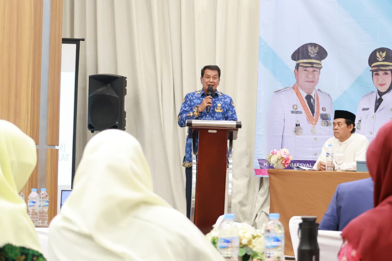 Bupati Tangerang Maesyal Rasyid buka seminar JBM untuk memperkuat budaya belajar dan meningkatkan kualitas pendidikan.