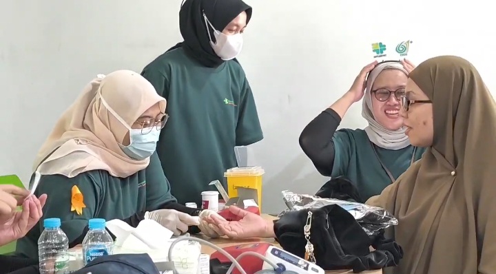 Momentum HKN, Masyarakat Cek Kesehatan Gratis di BBKK Soetta