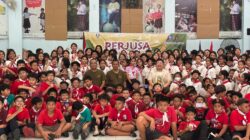 Abraham Garuda Laksono kembali ke SD Tarakanita Gading Serpong, memberi motivasi dan semangat kebangsaan bagi para siswa.