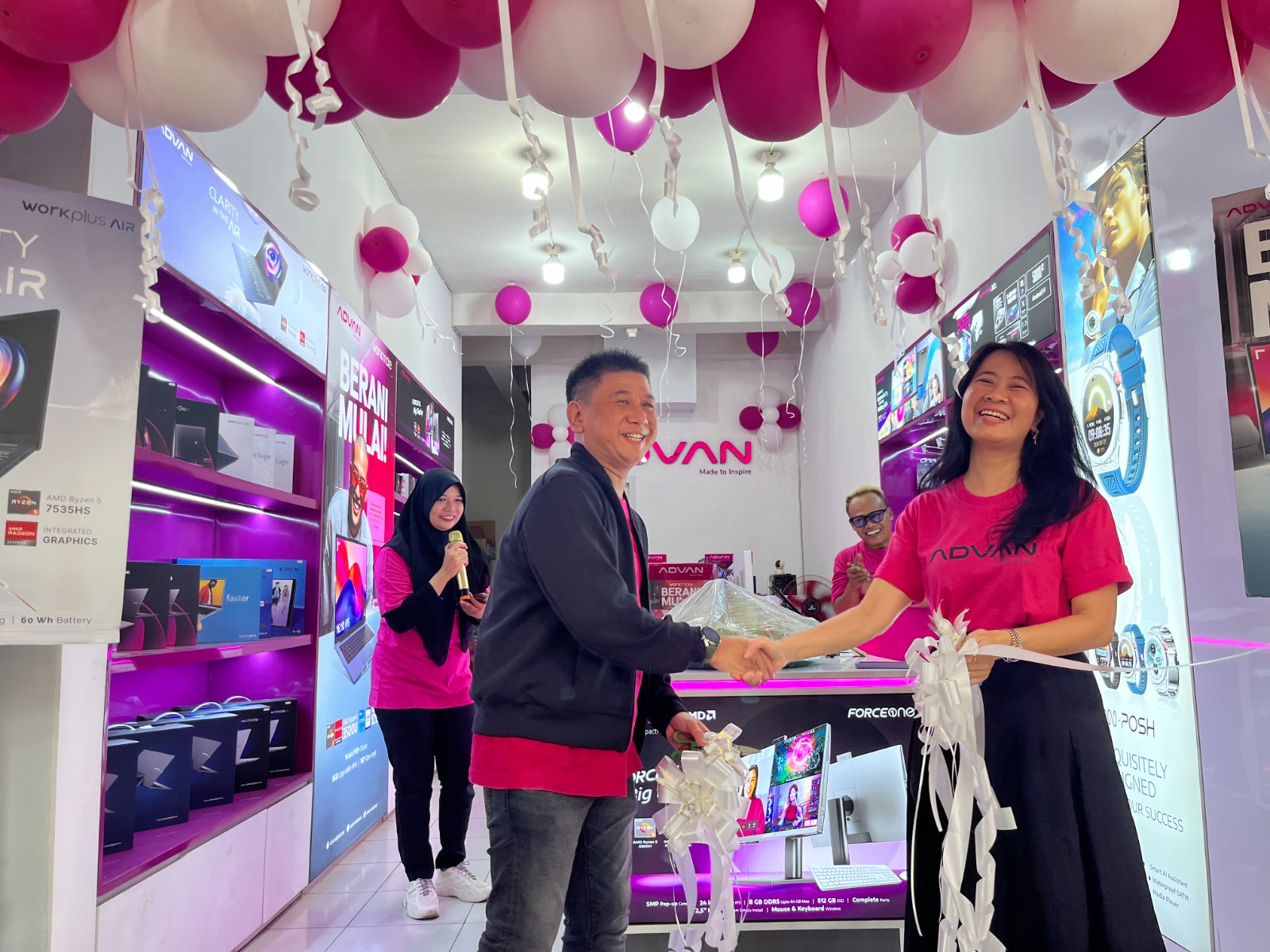 ADVAN Store Kutabumi resmi dibuka, hadir sebagai pusat solusi teknologi Tangerang dengan promo eksklusif laptop ADVAN Workmate.