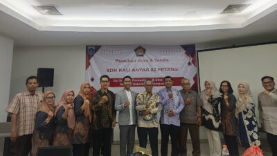 Pelatihan guru SDN Kali Anyar 02 menekankan pentingnya keteladanan dan sinergi sekolah–keluarga dalam membentuk karakter siswa.