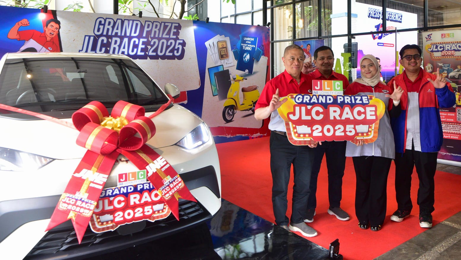 JNE rayakan HUT ke-35 bertema “Bergerak Bersama” dengan promo HARBOKIR, hadiah mobil JLC Race, dan aksi sosial nasional.