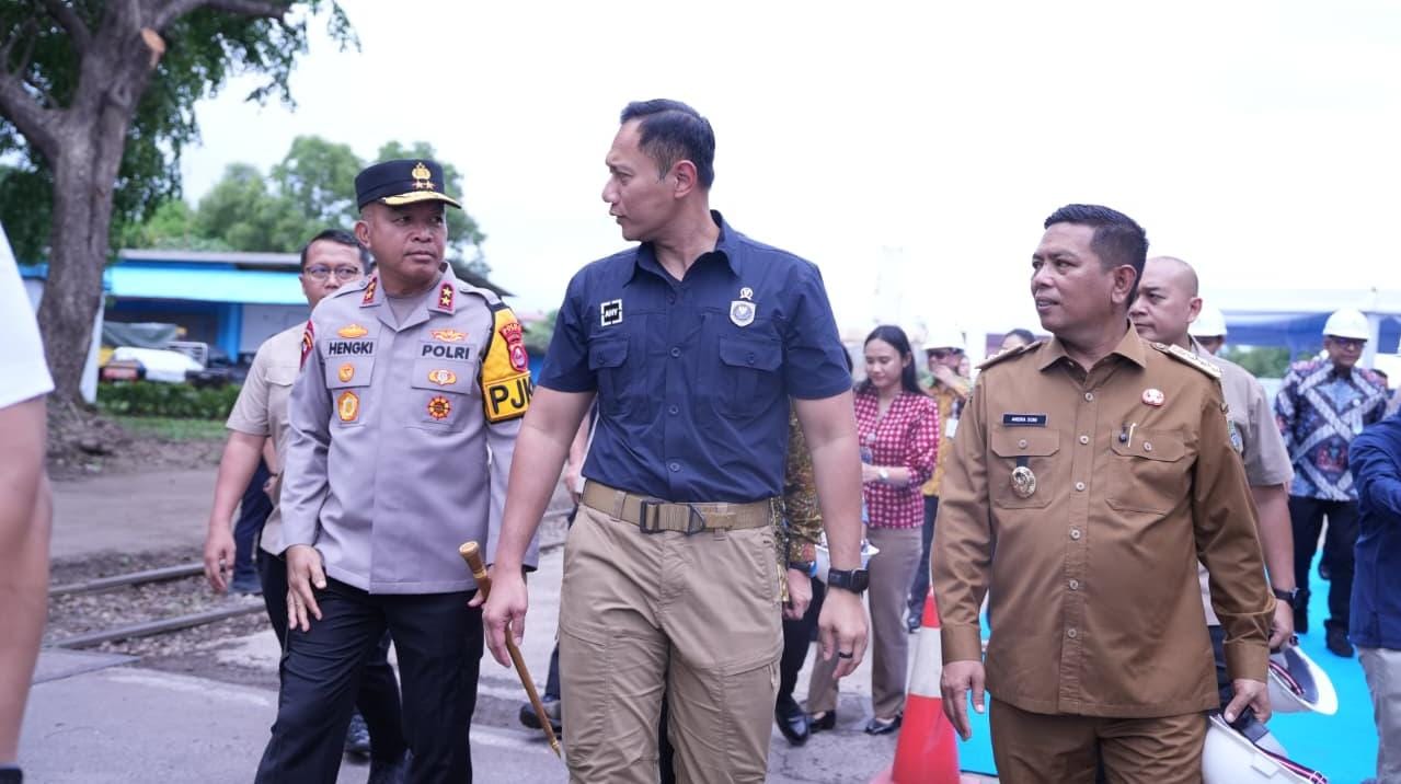 AHY resmikan Jalur Logistik Multimoda KA-Ro-Ro Cilegon. Tingkatkan efisiensi distribusi dan konektivitas Banten.