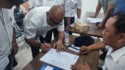 Tiga Bacalon Ketua KONI Tangsel: Mahludin, Hamka, Mursinah. Mahludin & Hamka berkas lengkap. Fokus Mahludin: Tangsel Juara.