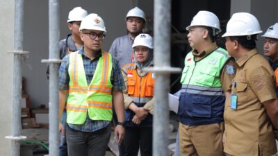 GSG Pamulang dibangun 80%, ditinjau Pilar Saga Ichsan. Target selesai akhir tahun dengan fasilitas aula, perpustakaan, dan olahraga.