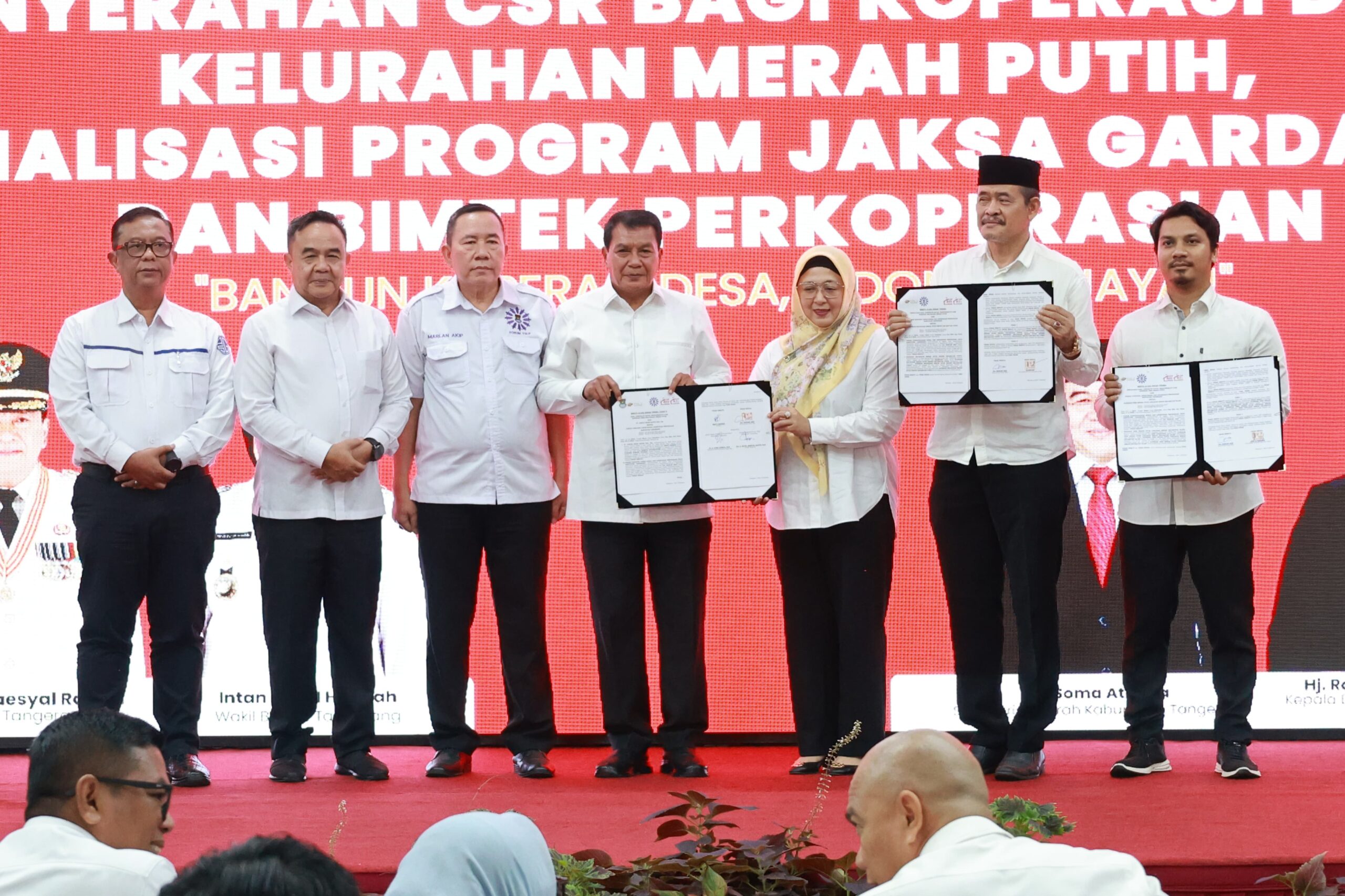 Pemkab Tangerang salurkan CSR ke 214 KDKMP, dorong ekonomi desa dan luncurkan aplikasi digital koperasi transparan.
