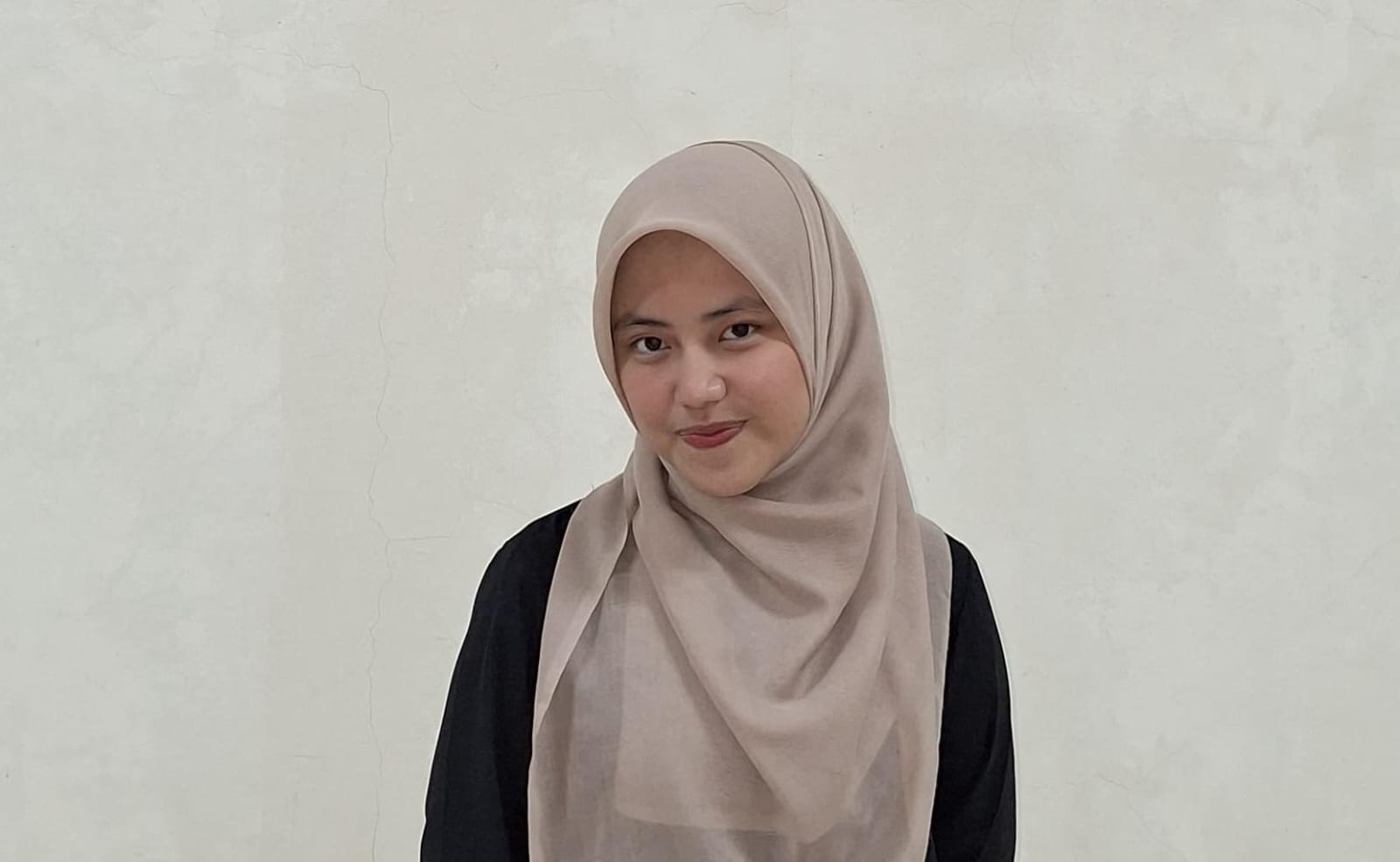 Lindungi privasi di era digital: pahami ancaman, cegah kebocoran data, dan jaga kebebasan personal Anda setiap hari.