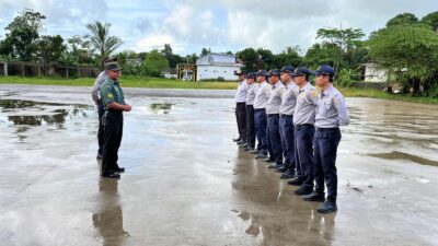 Sinergi TNI dan BPTD Kelas II Banten diperkuat lewat apel pagi di Terminal Tipe A Labuan, Pandeglang, demi layanan transportasi aman.