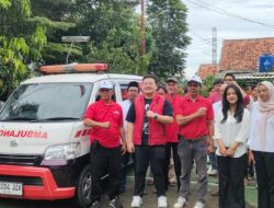 Saat Ambulans Menjadi Simbol Solidaritas, Abraham Lepas Misi Kemanusiaan ke Sumatra–Aceh