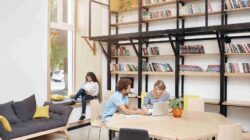 Perpustakaan Masa Kini Tempat Ngonten atau Ruang Berpikir?