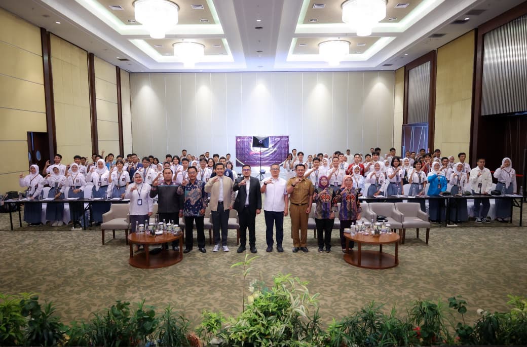 Pilar Saga ajak pelajar Tangsel tingkatkan literasi politik lewat Sekolah Jawara Demokrasi dan dorong pemilih muda aktif di pemilu.