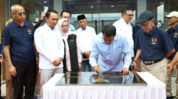 Bupati Tangerang Maesyal Rasyid meresmikan Gedung Sekretariat dan GOR KONI sebagai dukungan pembinaan atlet daerah.