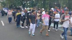 Ribuan warga ikuti jalan santai HPN 2026 di Kabupaten Tangerang. PWI berkolaborasi dengan OPD, penuh euforia dan kebersamaan.