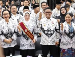 Komitmen Pendidikan Berbuah Apresiasi, Andra Soni–Tinawati Terima Penghargaan PB PGRI