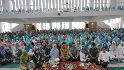 Peringatan Isra Mikraj 1447 H Tangsel jadi momentum Wali Kota Benyamin Davnie mengajak warga kelola sampah rumah tangga aktif!.