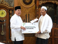 Salat Jumat Keliling di Gunung Kaler, Bupati Tangerang Soroti Banjir yang Rendam 27 Kecamatan