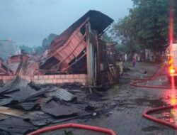 Kebakaran Lapak Limbah dan Restoran di Karawaci Tangerang, BPBD Berjibaku 5 Jam