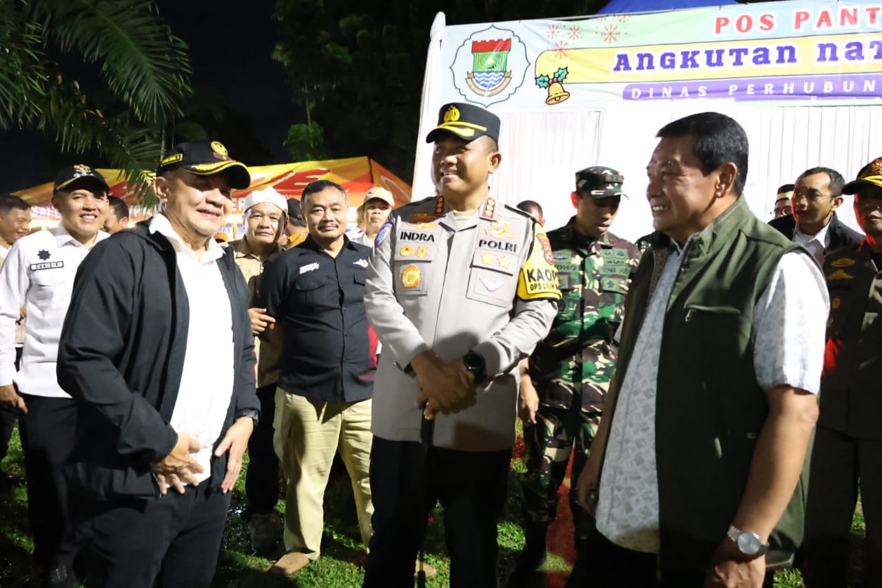 Bupati Tangerang bersama Forkopimda memantau malam Tahun Baru 2026. Keamanan wilayah terjaga, situasi aman dan kondusif.
