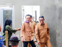 Andra Soni Pastikan Pembangunan Rumah Bencana dan Jalan Desa Palasari Berjalan Sesuai Program Bang Andra