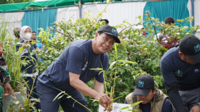 Bupati Tangerang hadiri HPSN 2026 di TPA Jatiwaringin dengan penanaman bambu, trembesi, dan ecoenzym. Fokus kurangi bau.