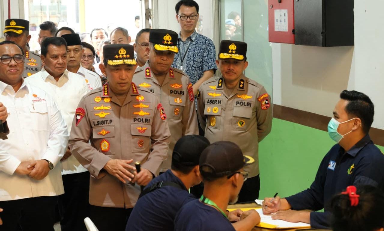 Kapolri hadiri HUT ke-53 KSPSI di Tangerang dengan bakti sosial, santunan, sembako, donor darah, dan dukungan kesejahteraan buruh.