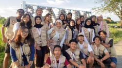 Kelola Sampah Plastik, KKM 73 Untirta Buat Plang Desa Bendung