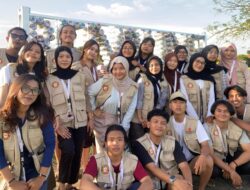 Kelola Sampah Plastik, KKM 73 Untirta Buat Plang Desa Bendung